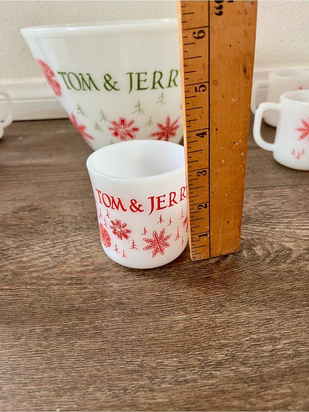 1960 Fire-King Tom & Jerry Bowl Milk Glass And 7 Mugs - Picture 5 of 15